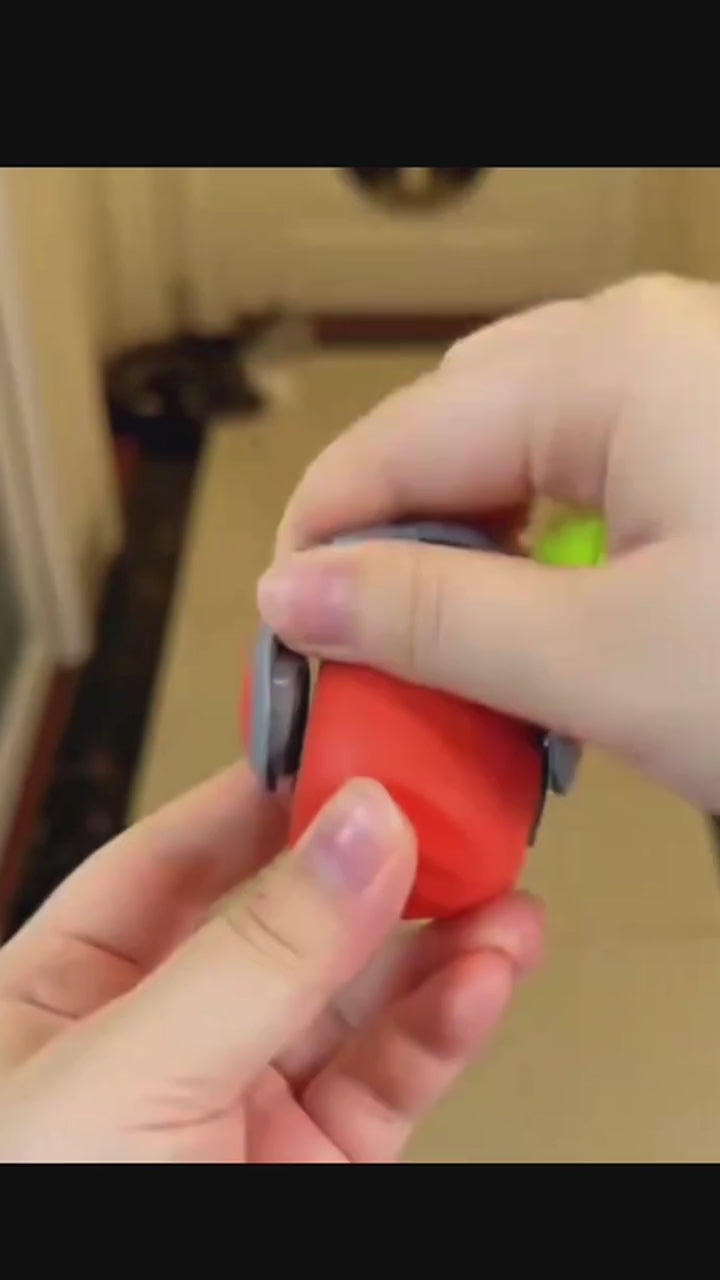 Kattleksak - interaktiv rullboll med USB-laddning